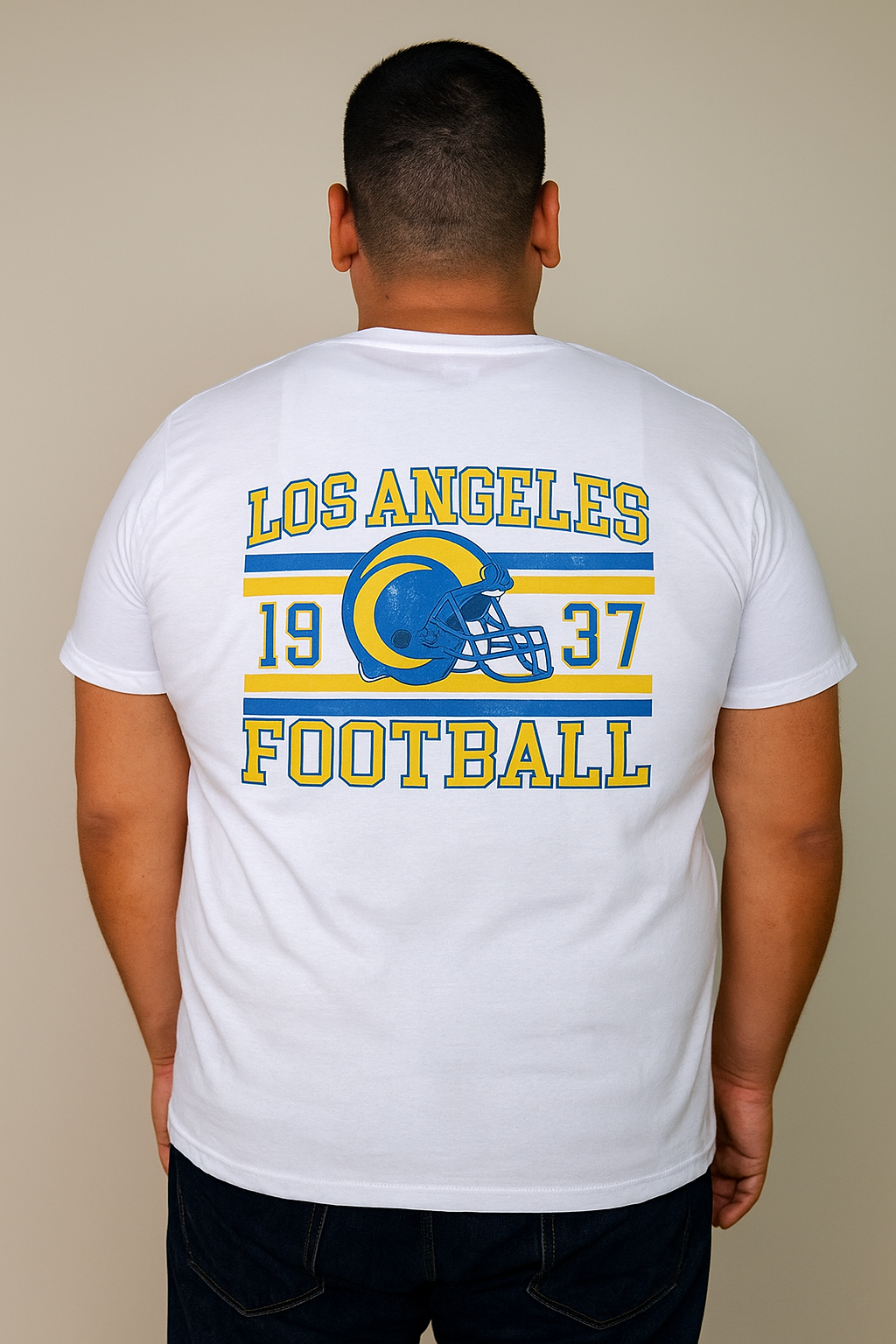 Los Angeles Football Men’s 4XL White pocket tee ( design on the back)